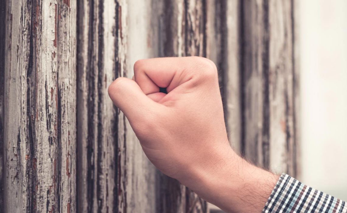 blog-knock2