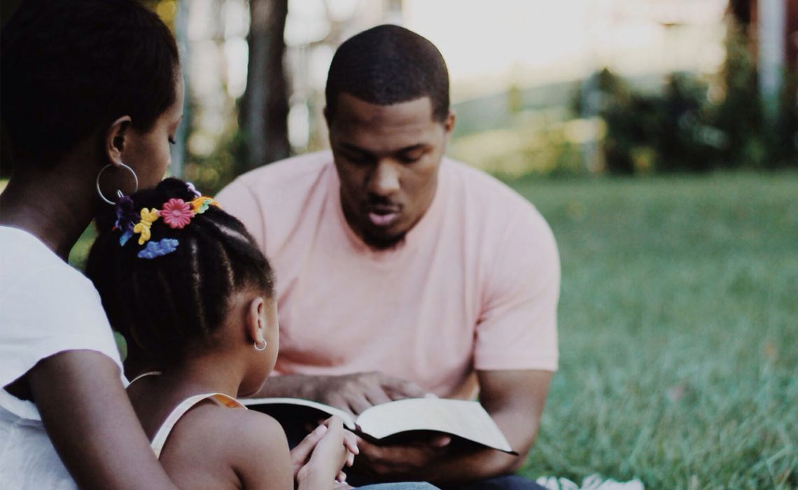 blog-liberia-family-bible