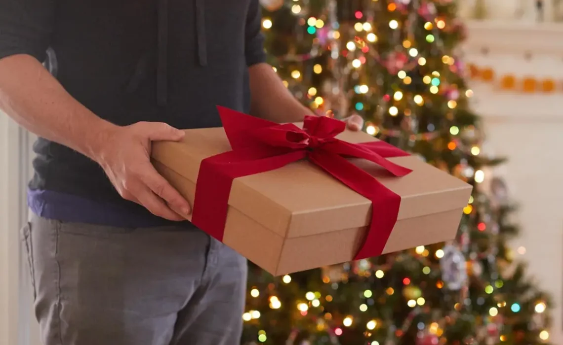 eoy_gift1