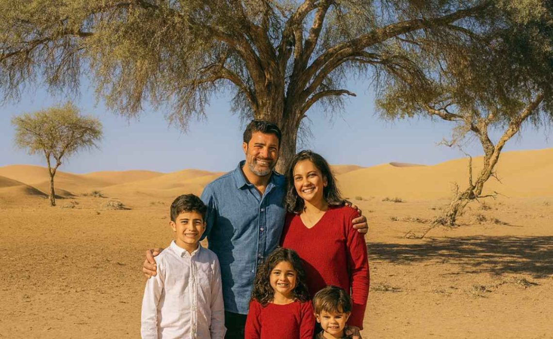 news_eoy25_familymustard